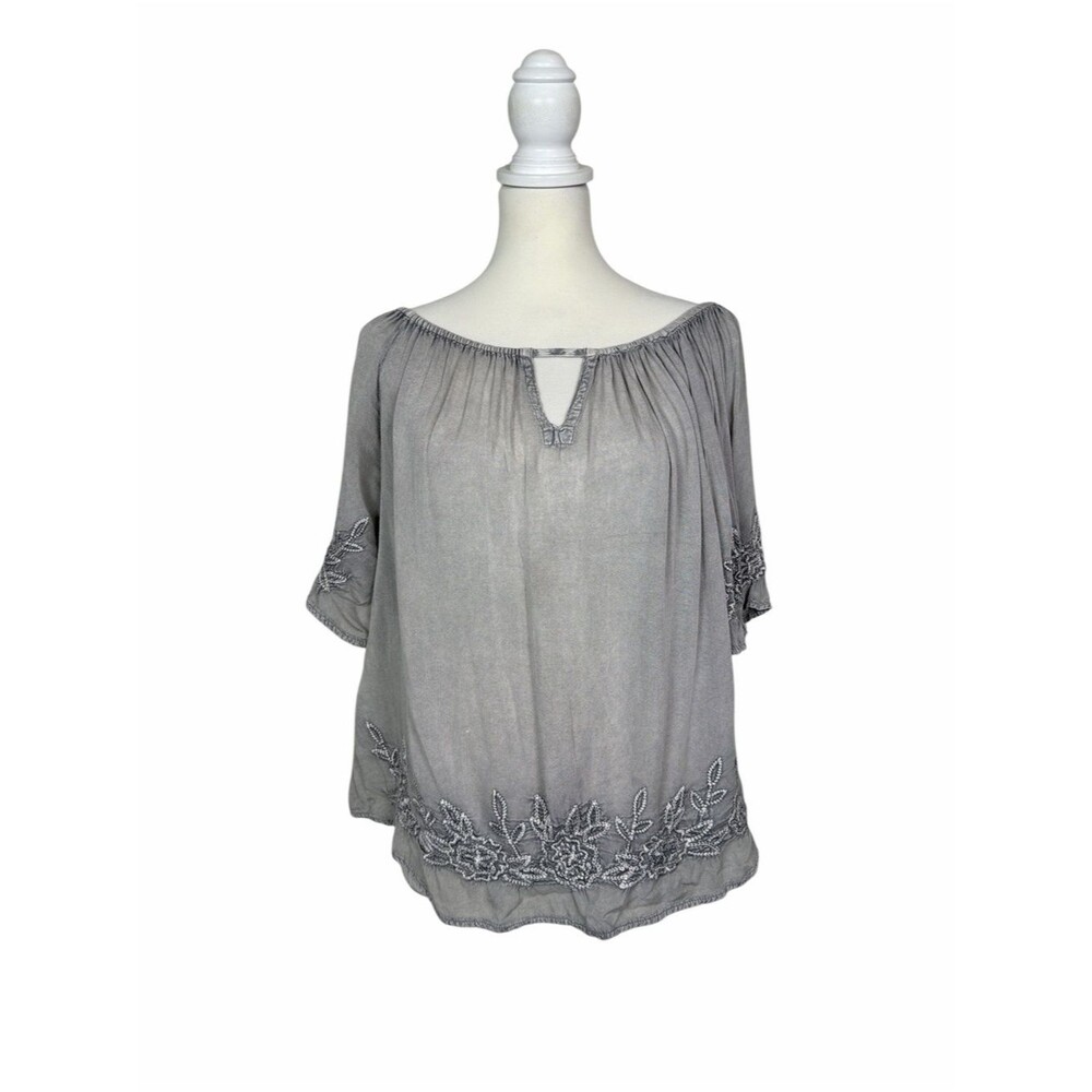 Solitaire Gray Embroidered Peasant Blouse Boho Rayon Flowy Top Size S